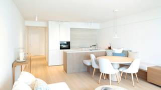 Op de hoek van de Zoutelaan en de Lippenslaan, in het hart van Knokke, bevindt zich dit comfortabel en goed ingedeeld appartement in de residentie...