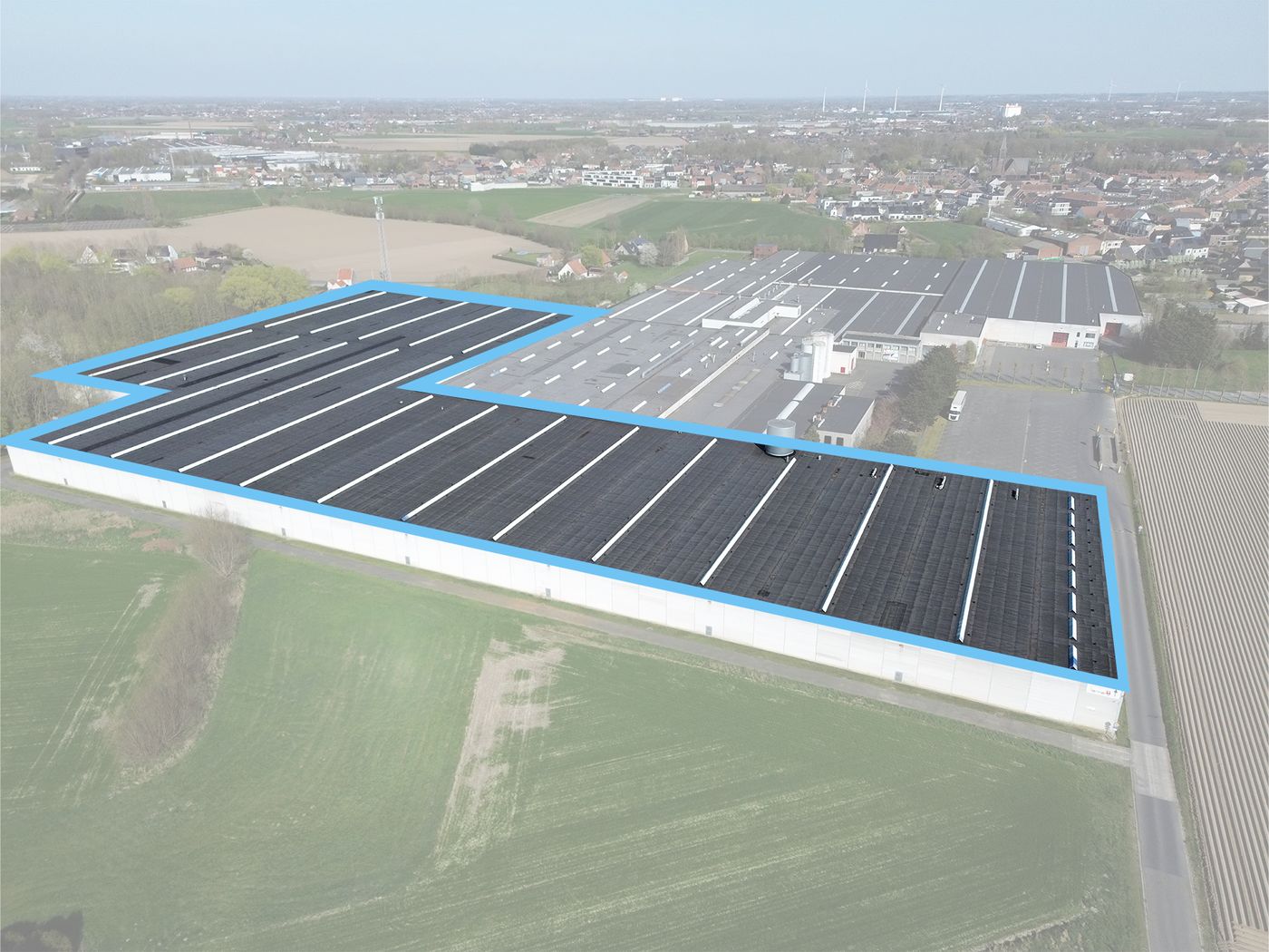 MAGAZIJNRUIMTE VAN 27.520 M² TE HUUR - foto 1