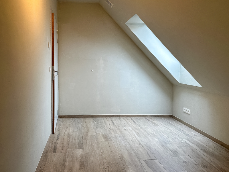 Apartment for rent in Eeklo with 2 bedrooms - photo 4