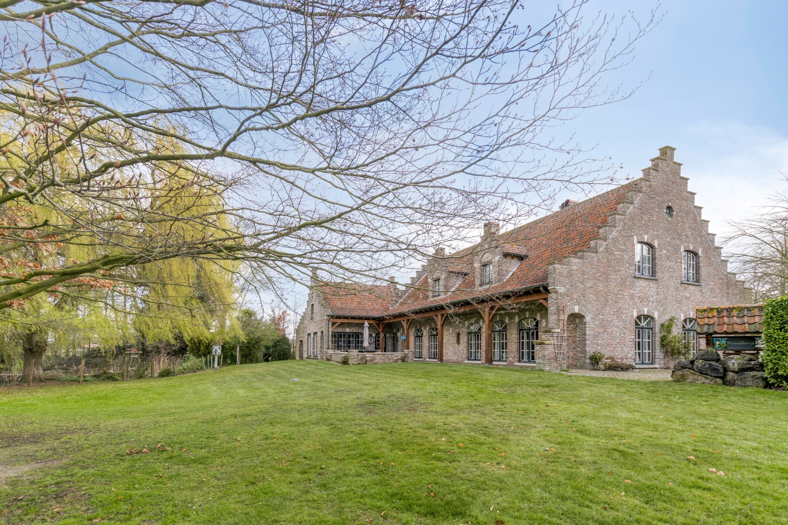 Exclusieve landelijke villa op een uitzonderlijk perceel - foto 1