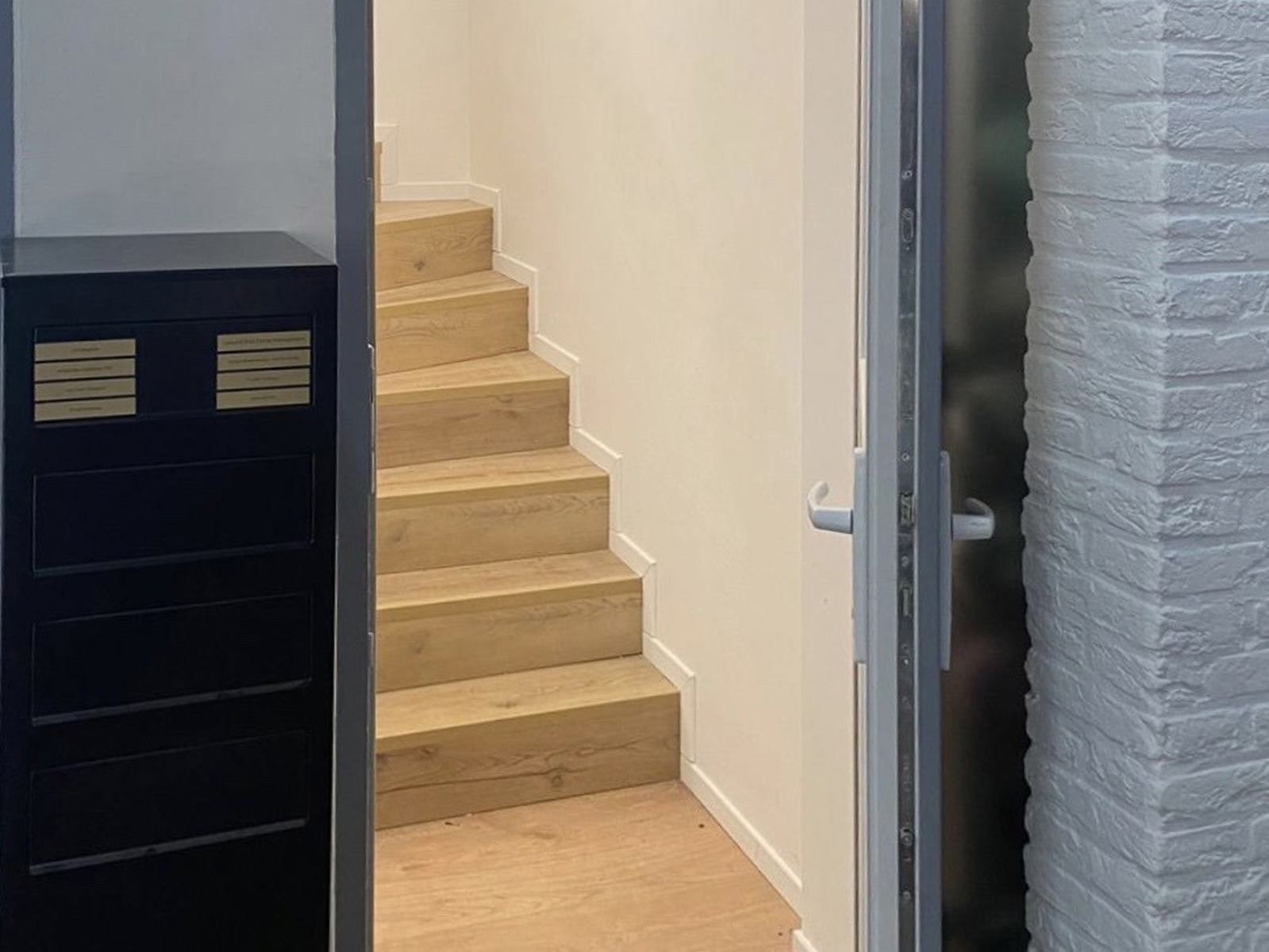 Commercial à louer à Mortsel - photo 5