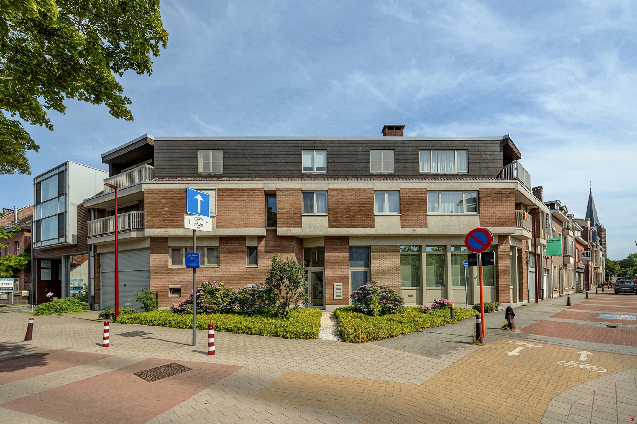 Apartment for rent in Boechout with 2 bedrooms - photo 2