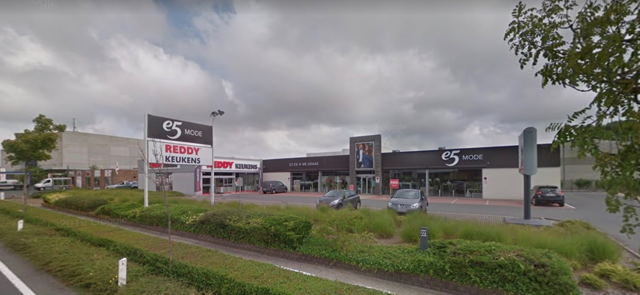 BAANLOCATIE 697 M2 MET RUIME PARKEERGELEGENHEID - foto 1