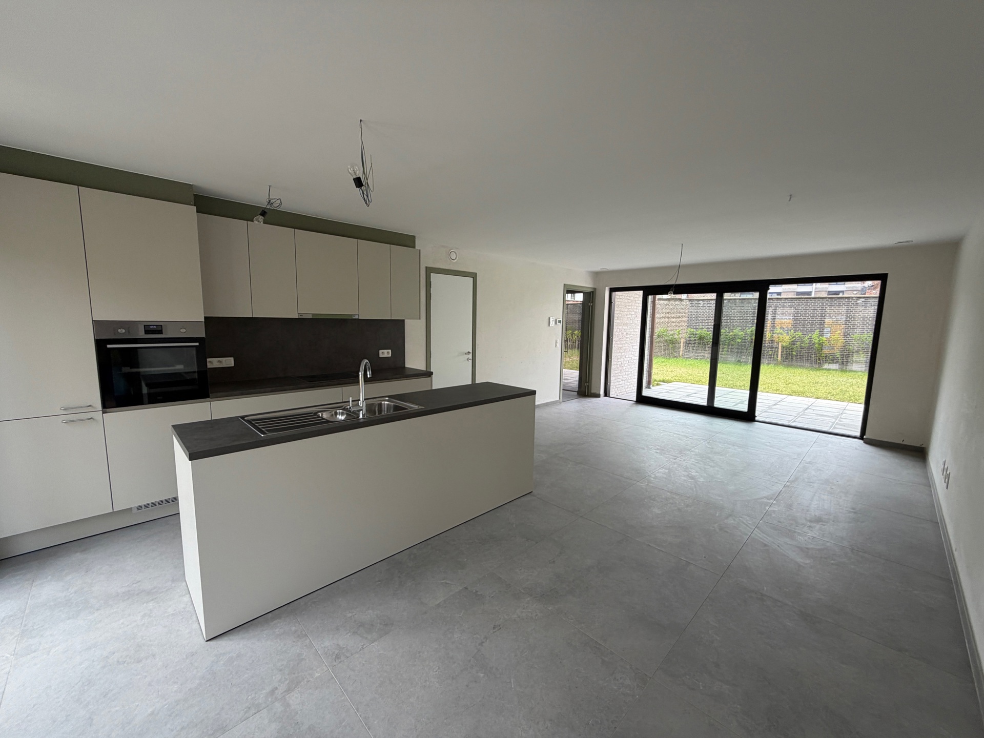 Nieuwbouw 1-slpk appartement met tuin in centrum Brugge - foto 3