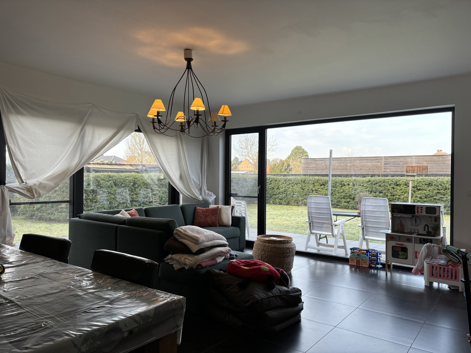 Appartement te huur in Tielen met 3 slaapkamers - foto 2