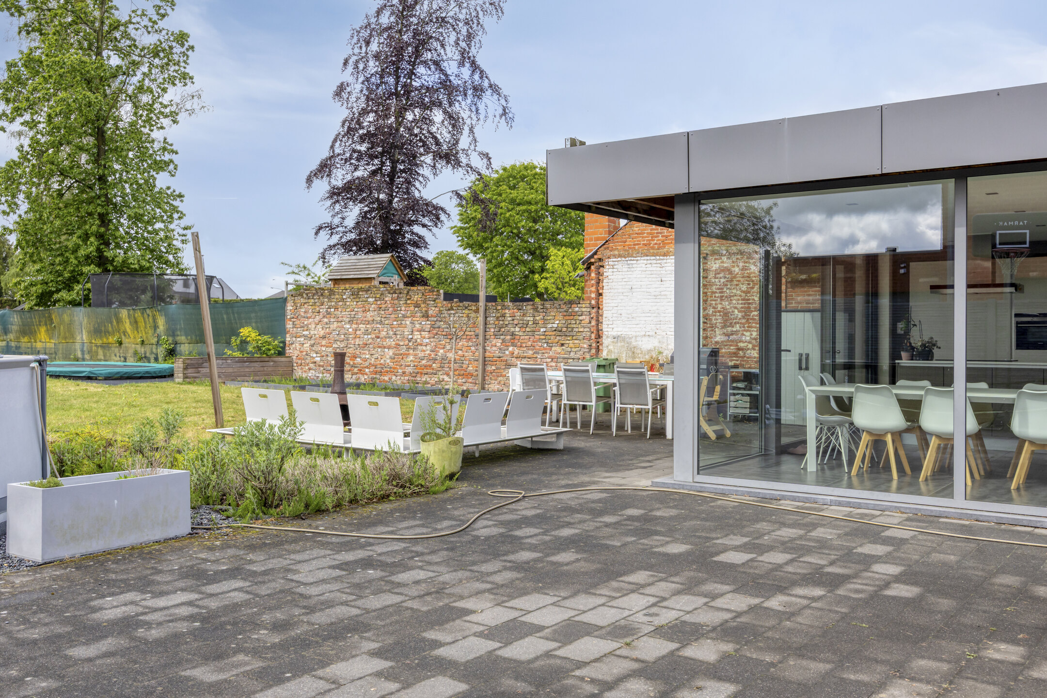 Energy-efficient renovated home with garden in Kermt - photo 5