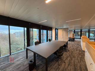 Instapklare kantoren van 244 m² te huur op een toplocatie. Dankzij de strategische ligging aan The Loop, nabij station Gent-Sint-Pieters...