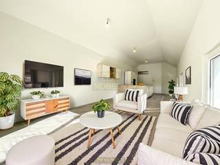 <strong>RUIM EN INSTAPKLAAR DUPLEX APPARTEMENT MET HEEL ZONNIG en GROOT DAKTERRAS! </strong>Situeert zich in <strong>ENAME ,</strong>deelgemeente van Oudenaarde. Werd <strong>VOLLEDIG GERENOVEERD</strong> in <strong>2022</strong>!  Maakt deel uit van een kleinschalig gebouw van 2 appartementen, dus <strong>GEEN SYNDICUS AANWEZIG! </strong>Dit appartement met<strong> 3 SLAAPKAMERS </strong>heeft een <strong>BEWOONBARE OPPERVLAKTE VAN maar liefst 137M²</strong> en werd helemaal omgetoverd tot een <strong>MODERNE, LICHTRIJKE EIGENDOM met heel wat potentieel ! </strong><br />Indeling: via de hall heeft u toegang tot de ruime open leefruimte met modern ingerichte open keuken. Verder bevinden zich op deze verdieping 2 slaapkamers en een ingerichte badkamer. Op de 2de verdieping bevindt zich een verrassende ruime masterbedroom met ensuite badkamer. <br /><br /><strong>!!EXTRA TROEF: MOGELIJKHEID TOT AANKOPEN VAN een AFGESLOTEN GARAGEBOX VOOR €25.000!! (of meerdere boxen ) </strong><br /><br />Onmiddellijk beschikbaar!<br /><br />Adres: Sint-Laurentiusstraat 67 bus 201 te Oudenaarde<br /><br />EPC: 149kWh/m²; G-score A en P-score C