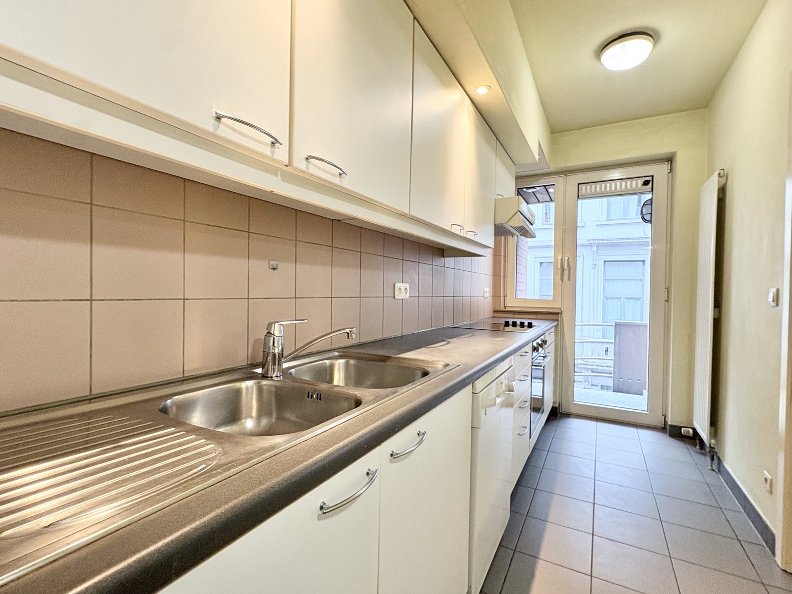 Apartment for rent in Ixelles with 2 bedrooms - photo 3