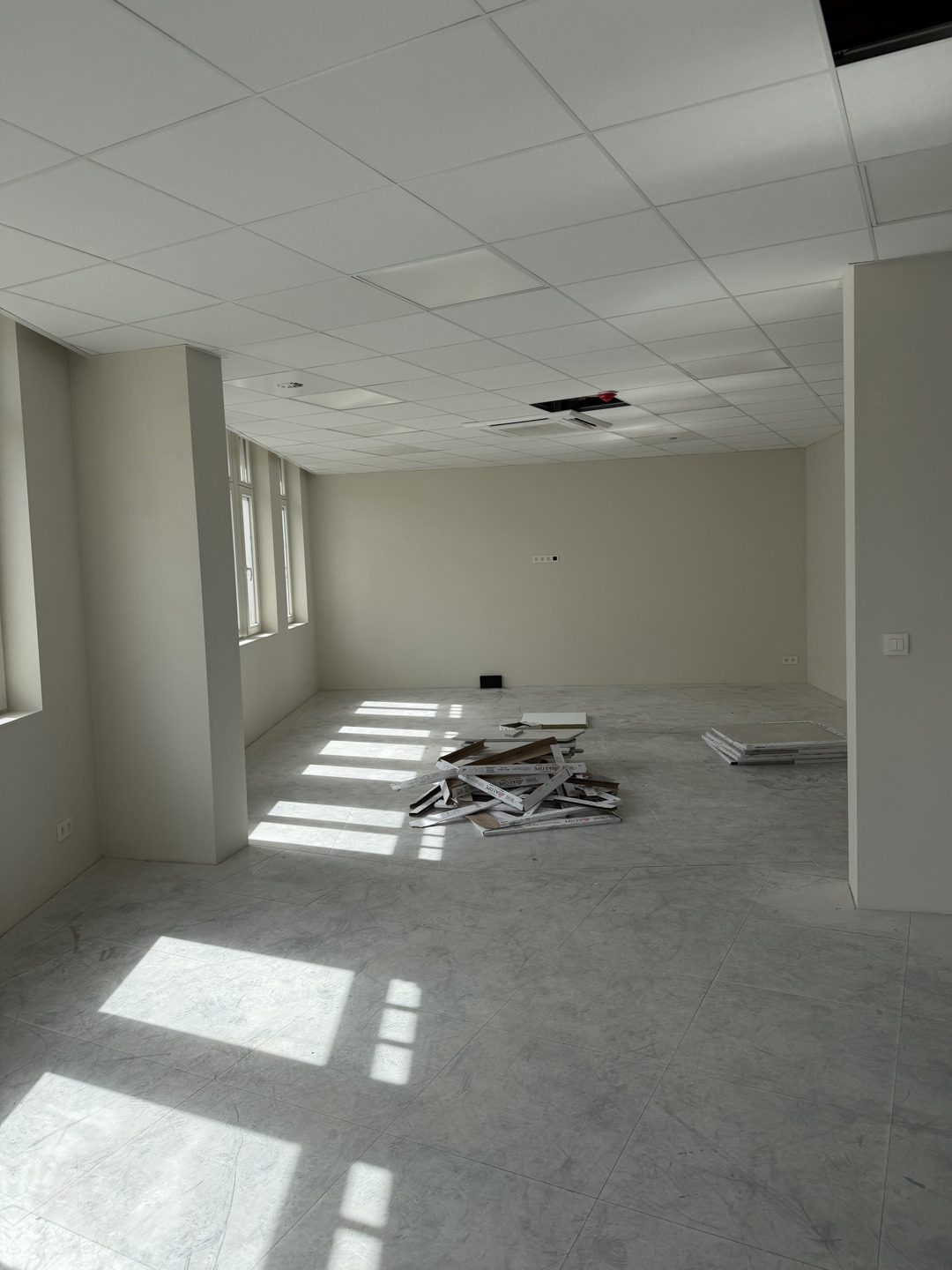 Kantoorruimte te huur gelegen op de Meir 113-115 te Antwerpen - foto 3