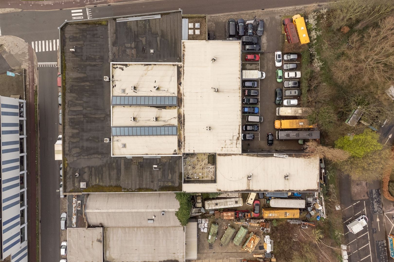 Multifunctioneel bedrijfsgebouw aan brug van den Azijn - foto 3