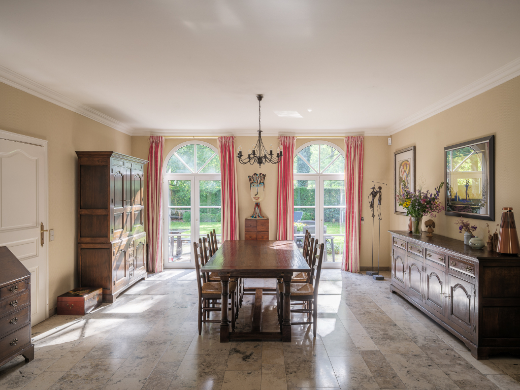 Vrijstaande villa (363 m²) met ruim bijgebouw op een gunstig perceel van 1.205 m² - foto 5