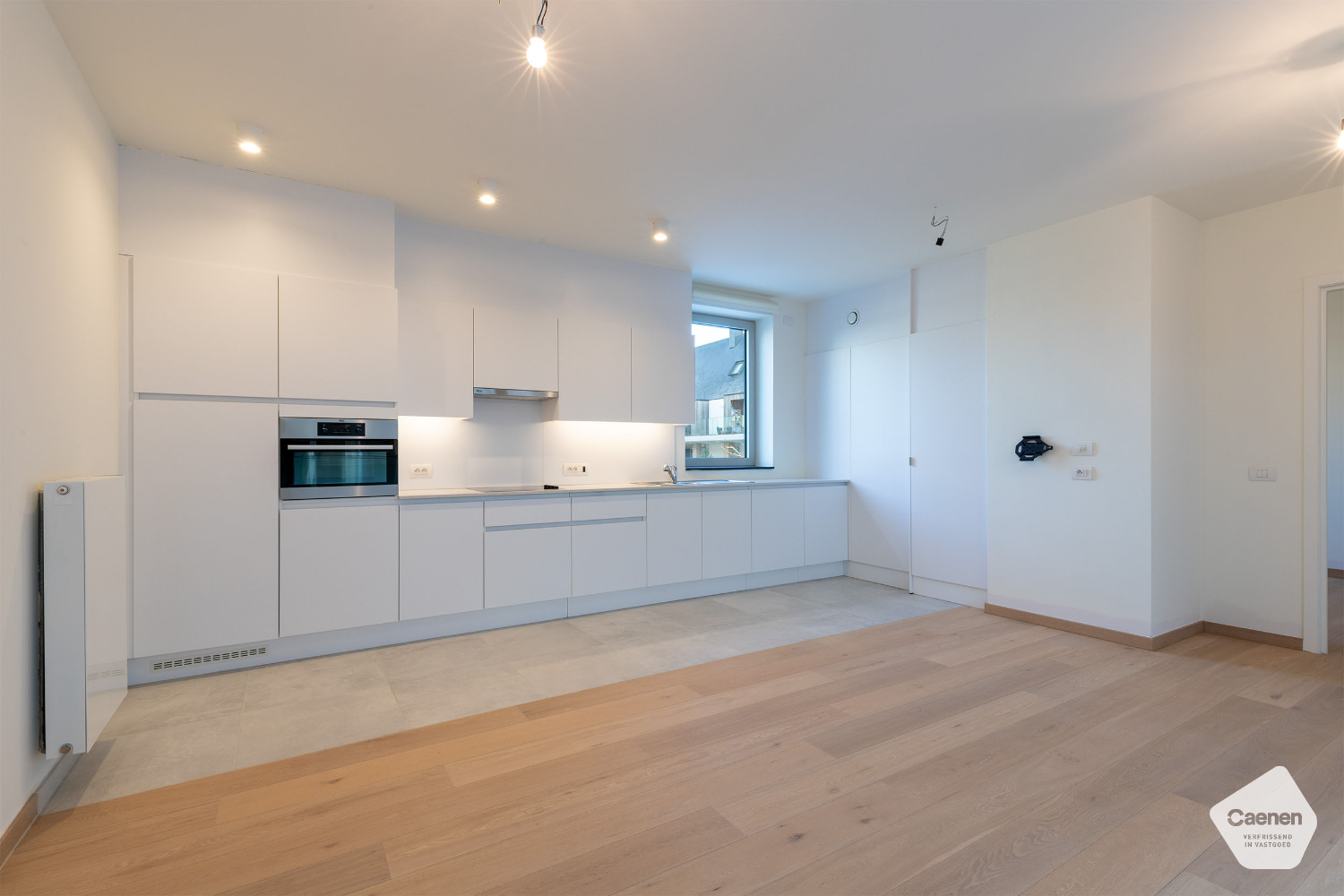 Zeer lichtrijke assistentieflat te Nieuwpoort-stad - photo 1