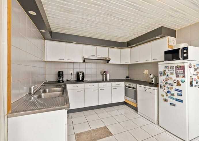 Huis te koop in Oostrozebeke met 4 slaapkamers - foto 4