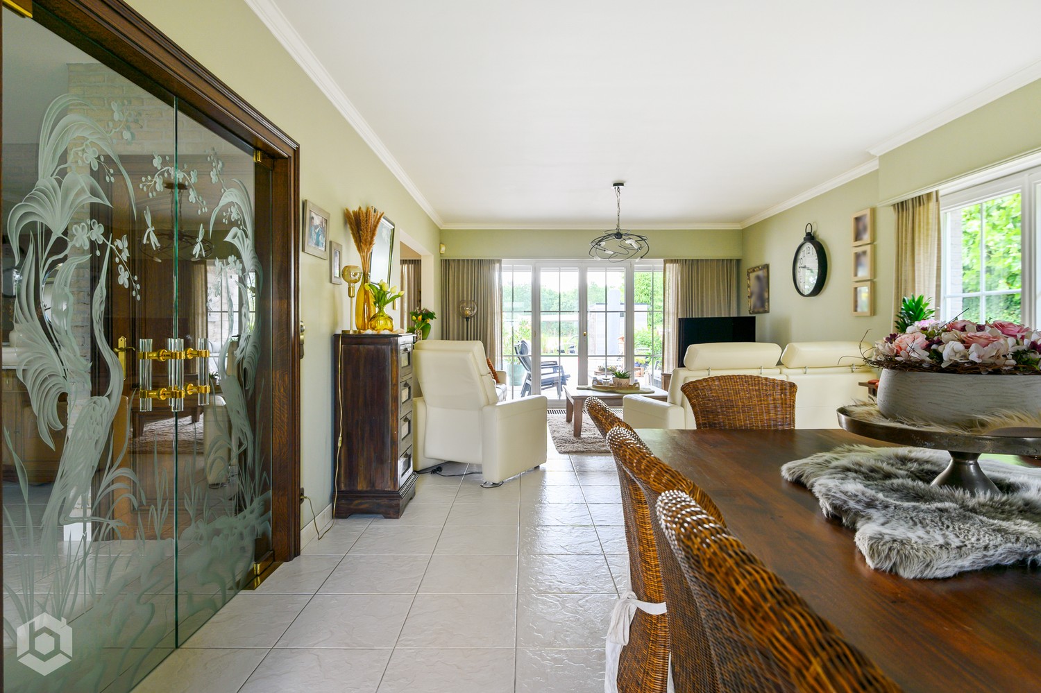 Instapklare villa met 5 slpkrs en zwembad op een perceel van 2.649 m² - foto 4