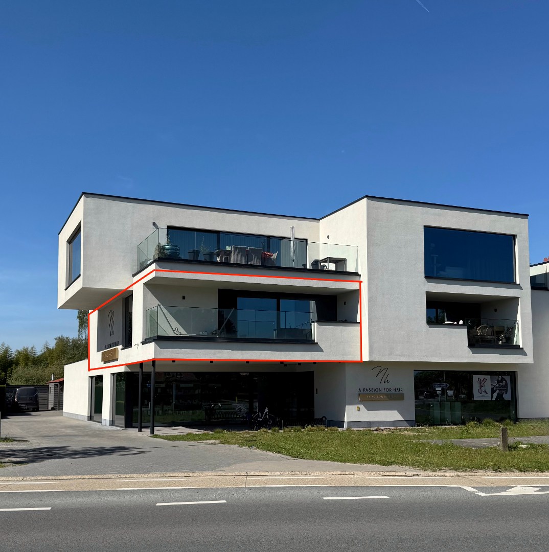 Stijlvol modern 3 slaapkamer appartement met ruim terras - foto 1