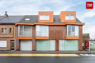 Dit instapklare appartement dateert van 2010 en is energiezuinig. Dankzij de grote raampartijen geniet de woonruimte van een aangename en...