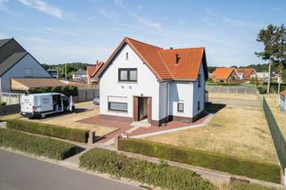 Op zoek naar een woning waar je iets moois van kan maken? Deze gezinswoning in Aarschot biedt je de ruimte en de ligging om aan de slag te gaan.Met 3...