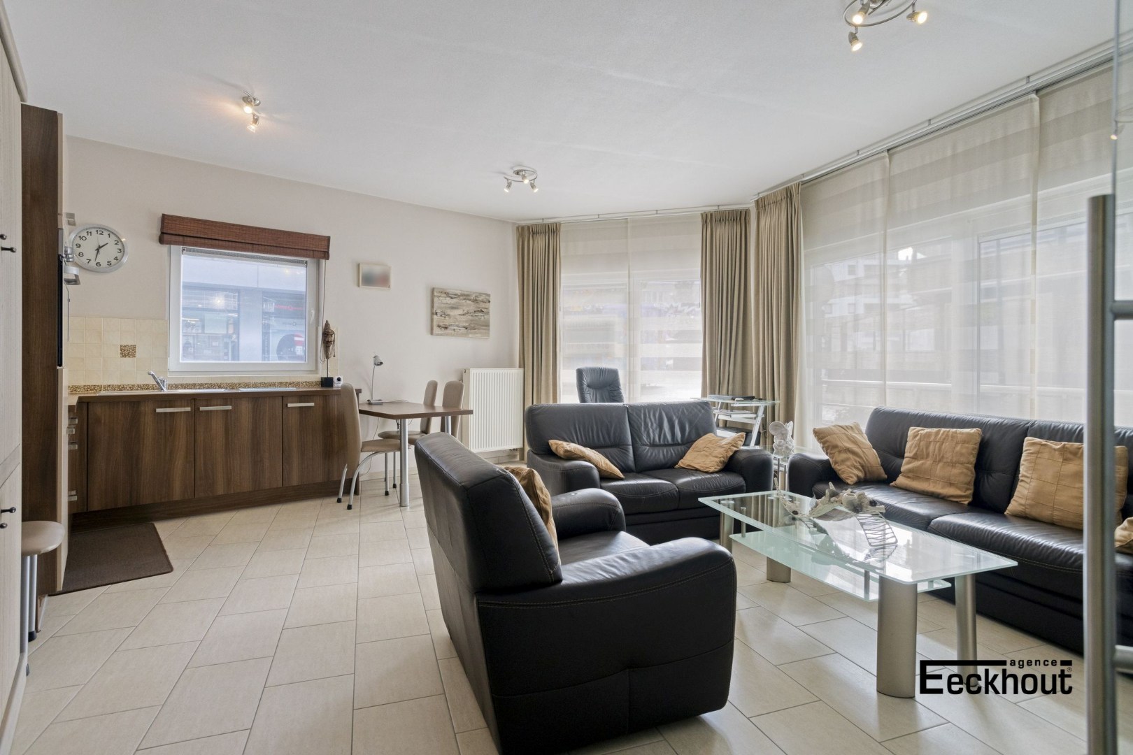 Recent gelijkvloersappartement op een prachtige locatie in centrum Oostende! - foto 4