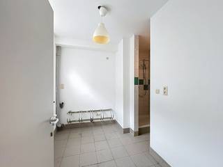 Vous recherchez une maison confortable et spacieuse au cœur de Gand ?Découvrez cette maison lumineuse et prête à emménager située dans la...