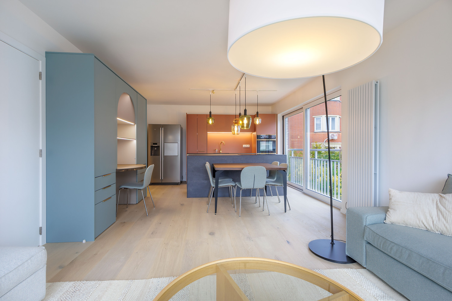 Volledig gerenoveerd lichtrijk appartement in rustig gelgen villa residentie te Duinbergen - foto 4