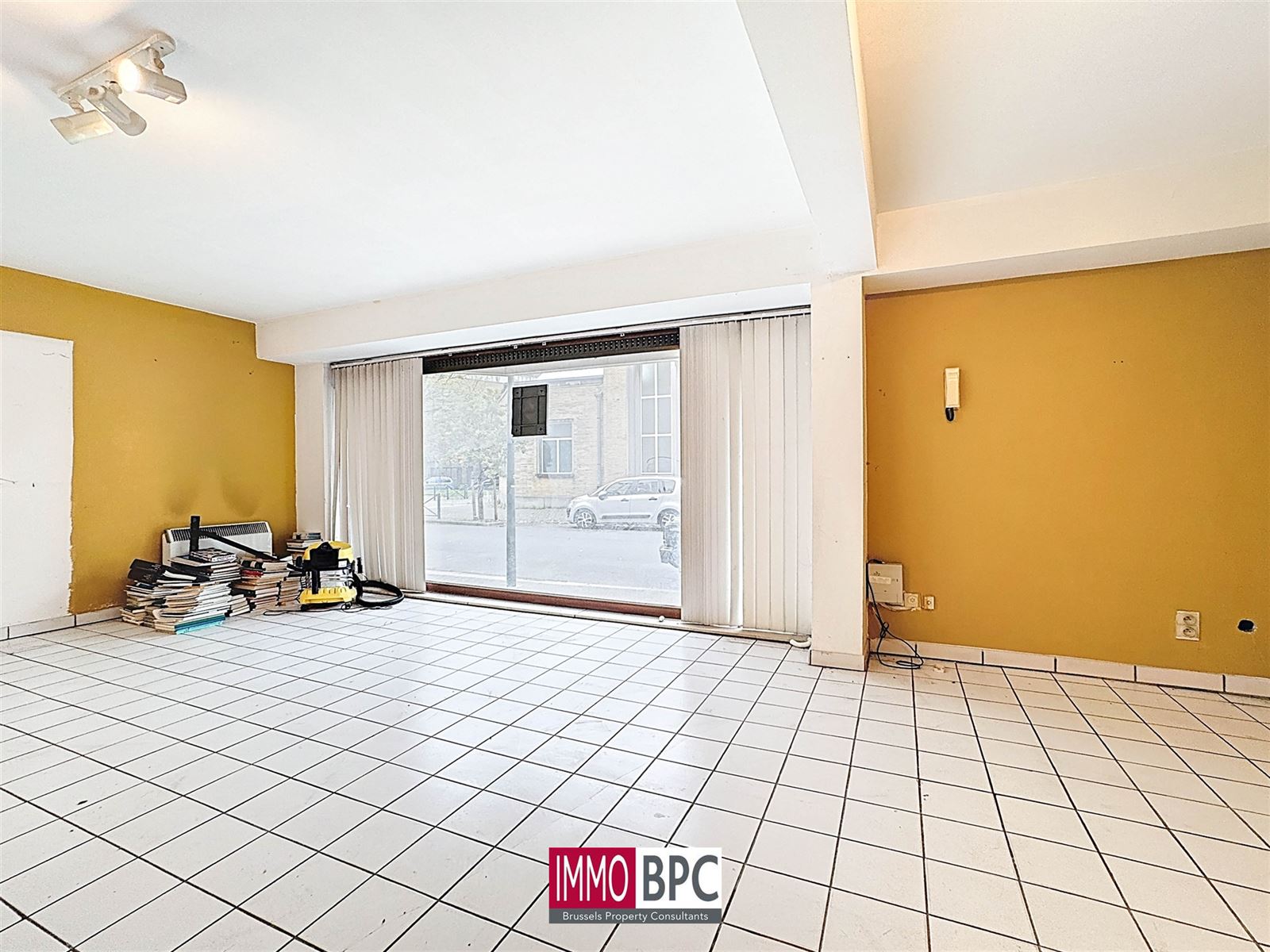 Retail space - Groundfloor - photo 2