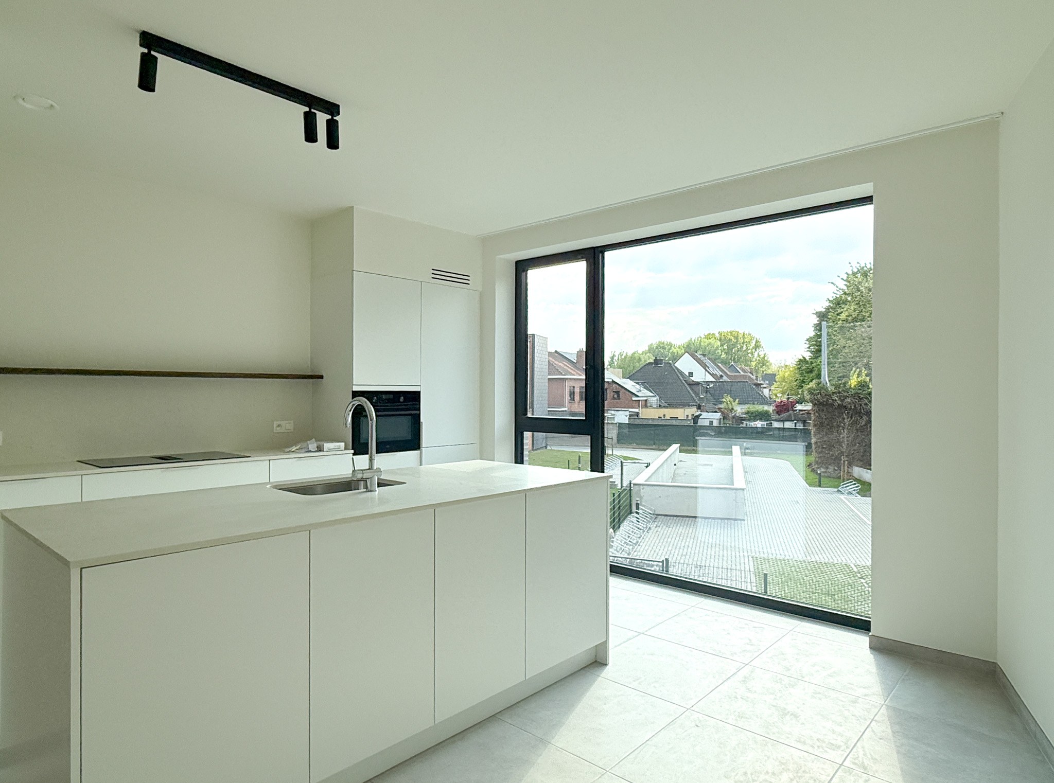Nieuwbouwappartement op de eerste verdieping met terras en twee slaapkamers - foto 2