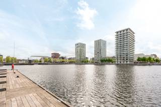 Stijlvol appartement gelegen op het Eilandje, in het iconische Chipperfield-project, met spectaculair zicht. Gelegen op de 13e verdieping van...