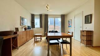 Furnished apartment of 39 m² located at 38 Rue d'Accolay, in the heart of downtown Brussels. This apartment consists of a bright living room,...