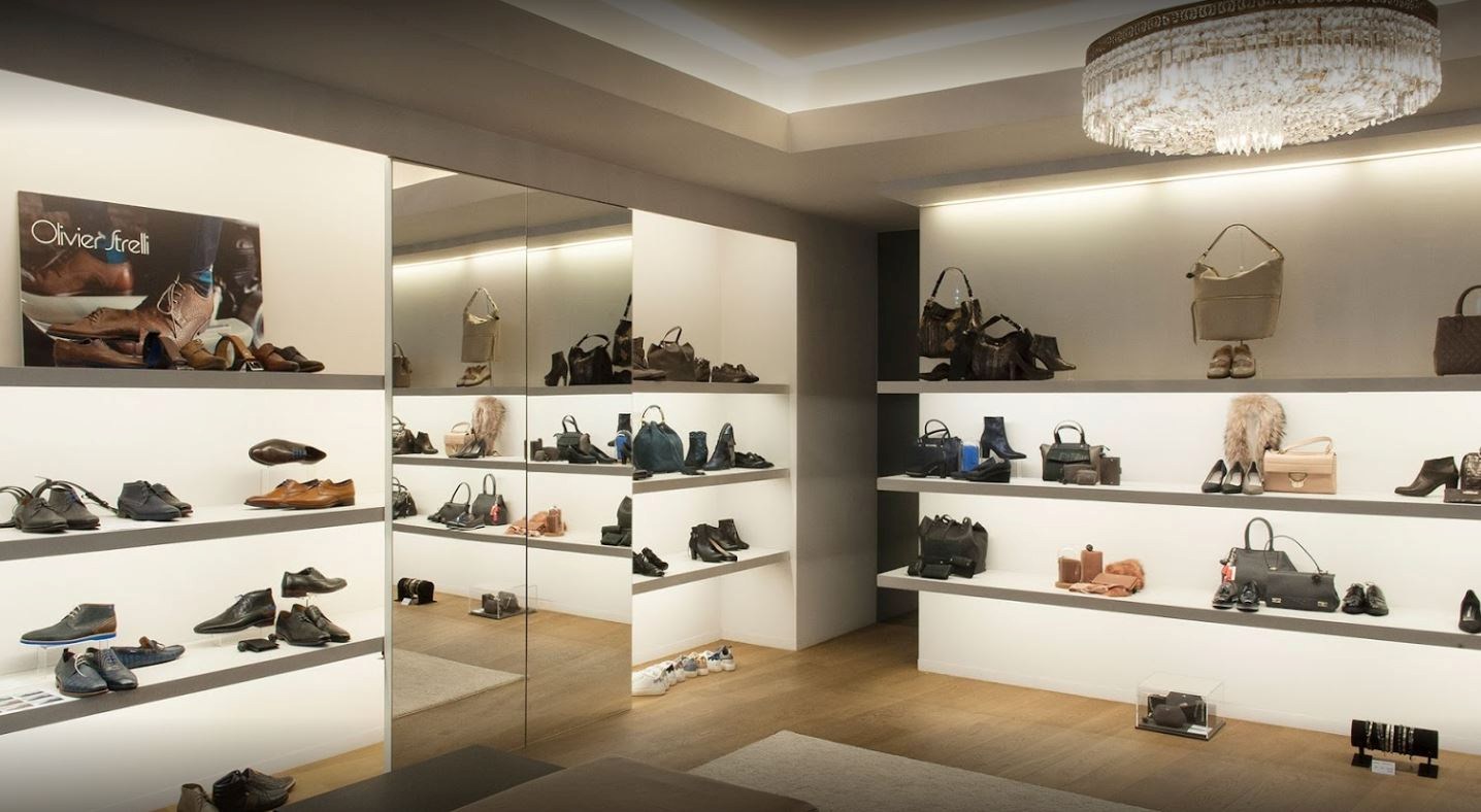 Dit prachtige handelspand bevindt zich op een toplocatie in Lokeren, in de Kerkstraat - foto 4