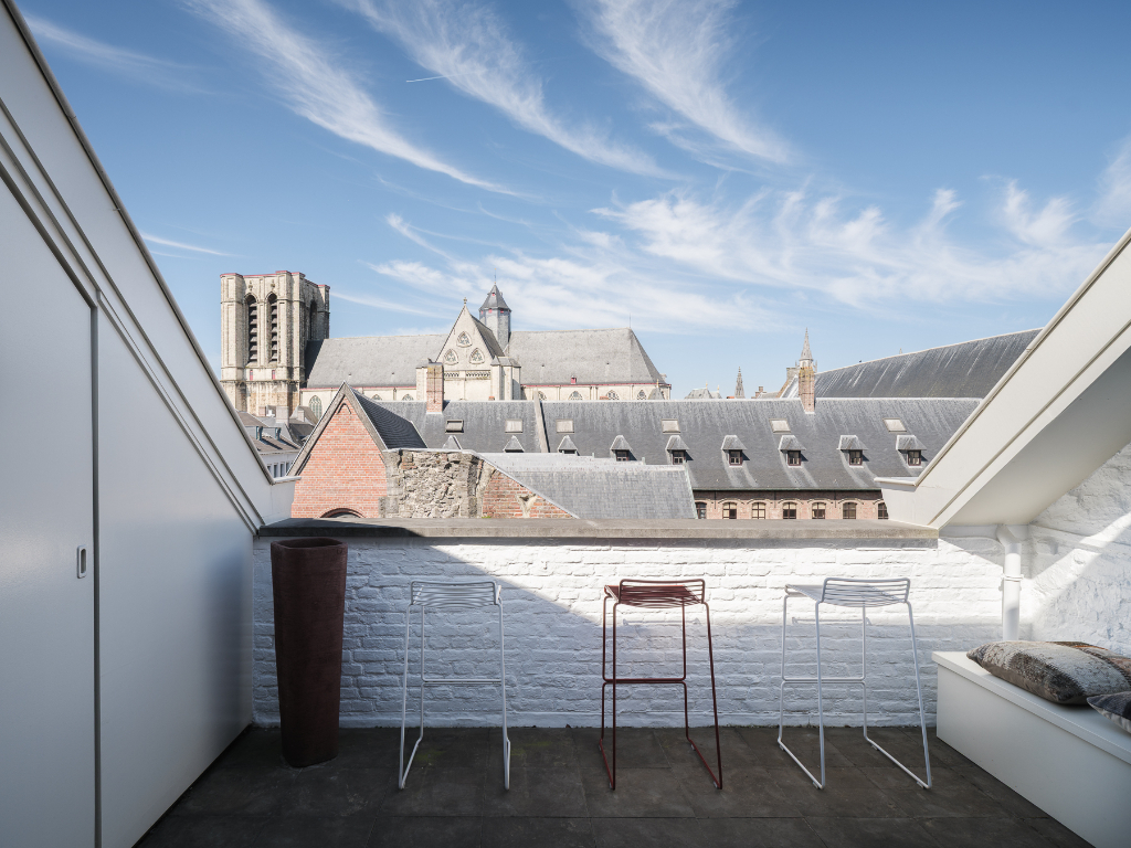 Karaktervol appartement (213 m²) op een gegeerde centrumlocatie - photo 4