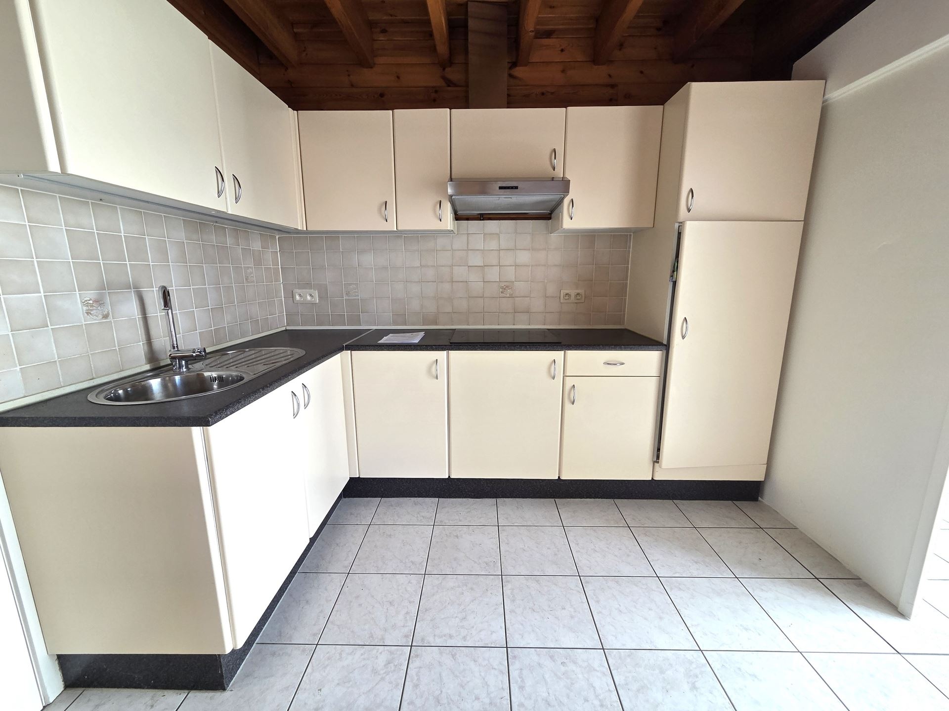 Instapklare woning, 5 slpk met groot bijgebouw van 112m² - foto 4