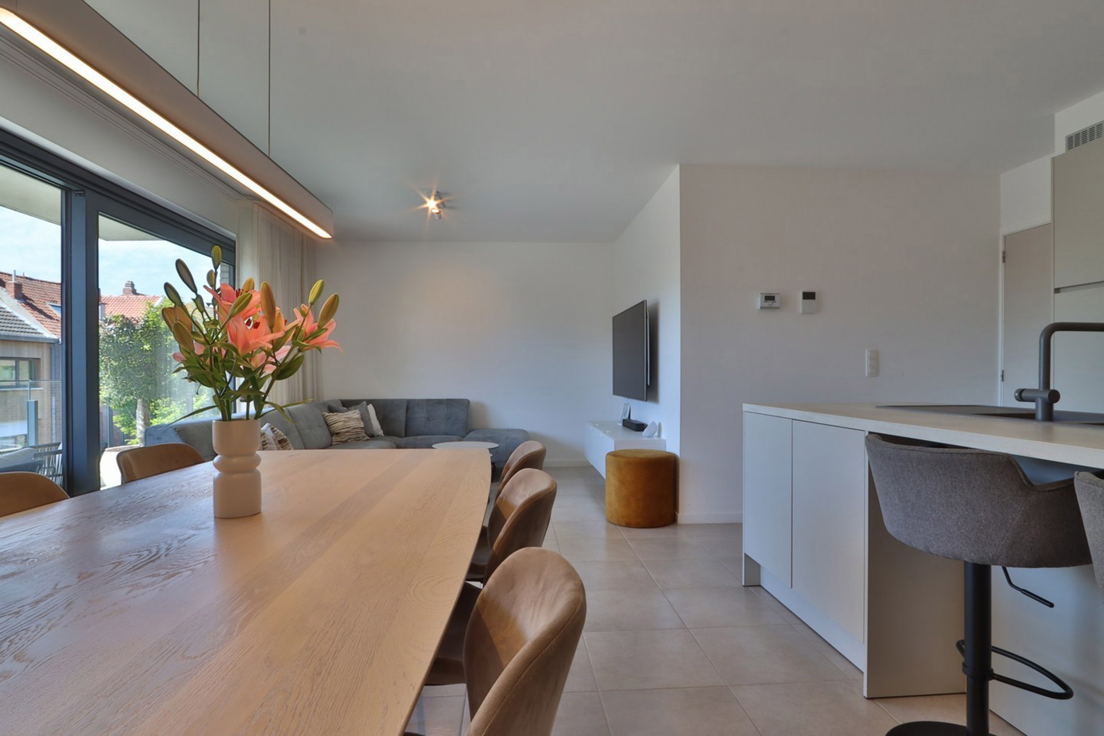 Recent energiezuinig 3-slpkappartement met terras in Beveren - foto 4