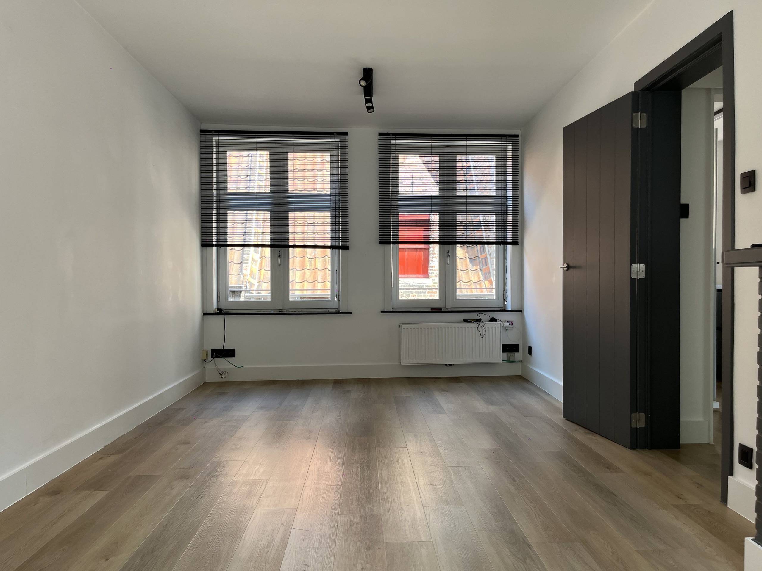 Instapklaar één-slaapkamerappartement in het Sint-Annakwartier te Brugge - foto 2