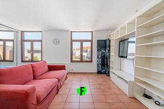Deze studio is gelegen in de J. Van Maerlantstraat 85, op wandelafstand van zee en strand. We situeren ons op een boogscheut van centrum...