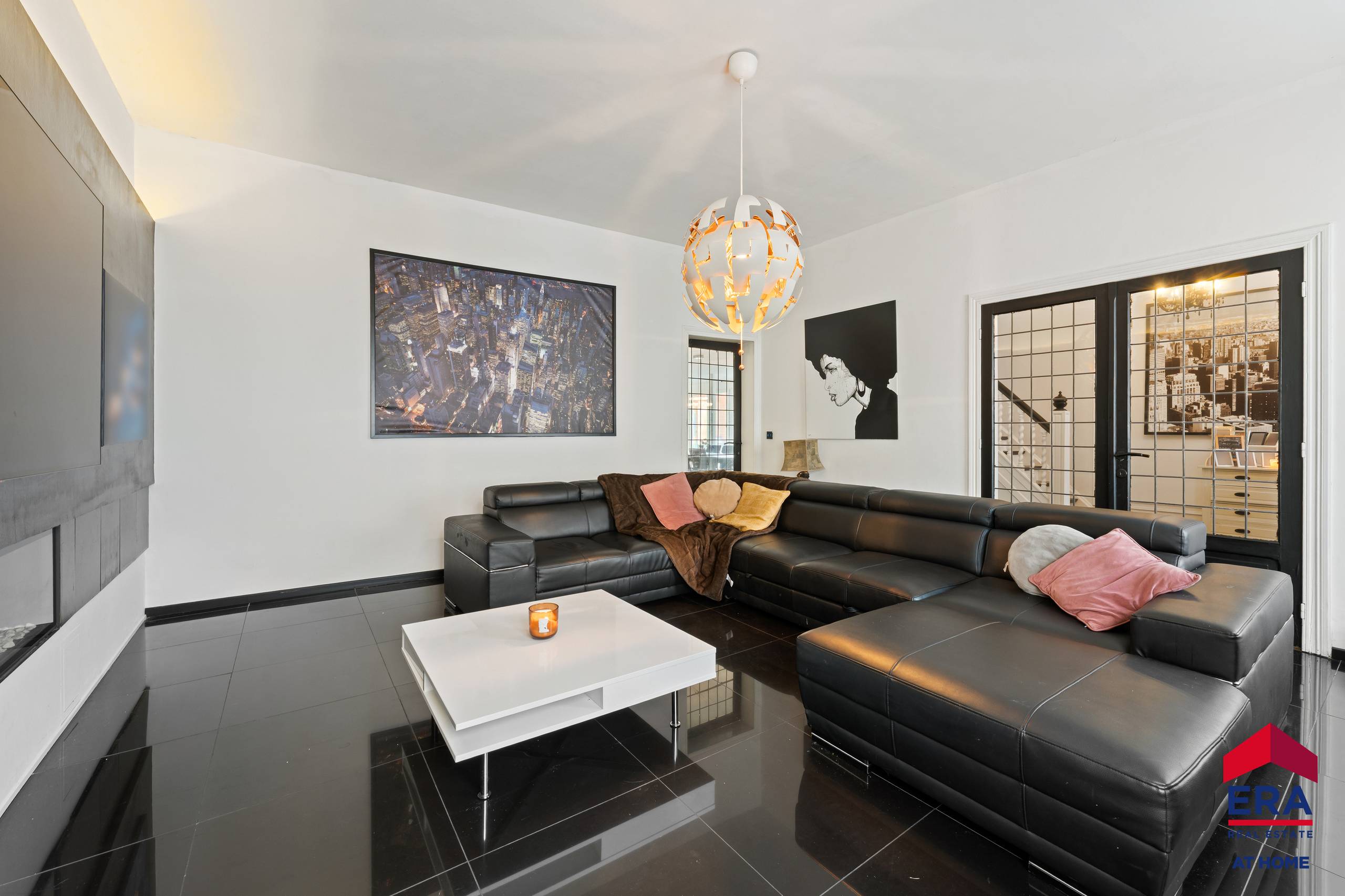 Woning met 3 slaapkamers en 2 garages te koop in Ledegem - foto 4