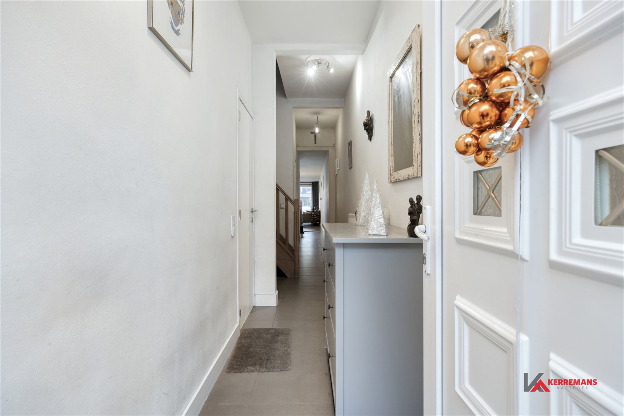 Woning met 2 (mogelijk 3) slaapkamers en tuin.  - foto 2