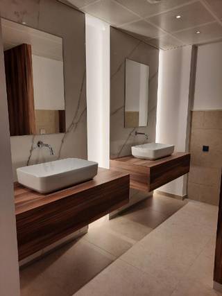 Volledig gerenoveerde kantoorruimtes gelegen aan de Alfons Gossetlaan 54 in Groot-Bijgaarden, in een strategisch gebouw vlak naast de Brusselse...