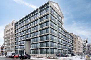 Hoogwaardig afgewerkt en gemeubeld appartement met terras. Residentie 'Groene Poort' gebouwd rond een gemeenschappelijke binnentuin en aan het nieuwe...