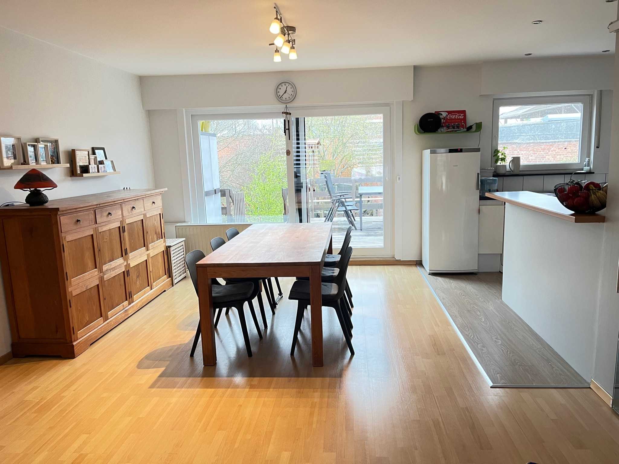 Huis te koop in Merksem met 4 slaapkamers - foto 4