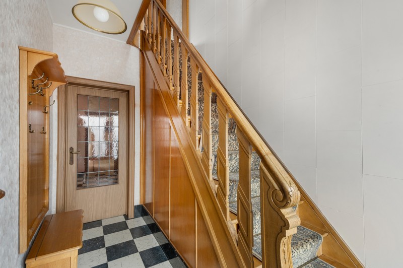 Ruime gezinswoning met 3 slaapkamers en zonnige tuin (aankoop garage mogelijk) - foto 3