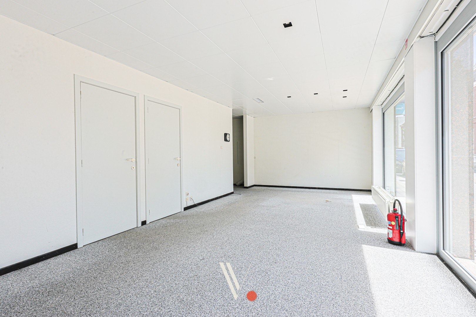 Commercial à vendre à Izegem avec 2 chambres - photo 5