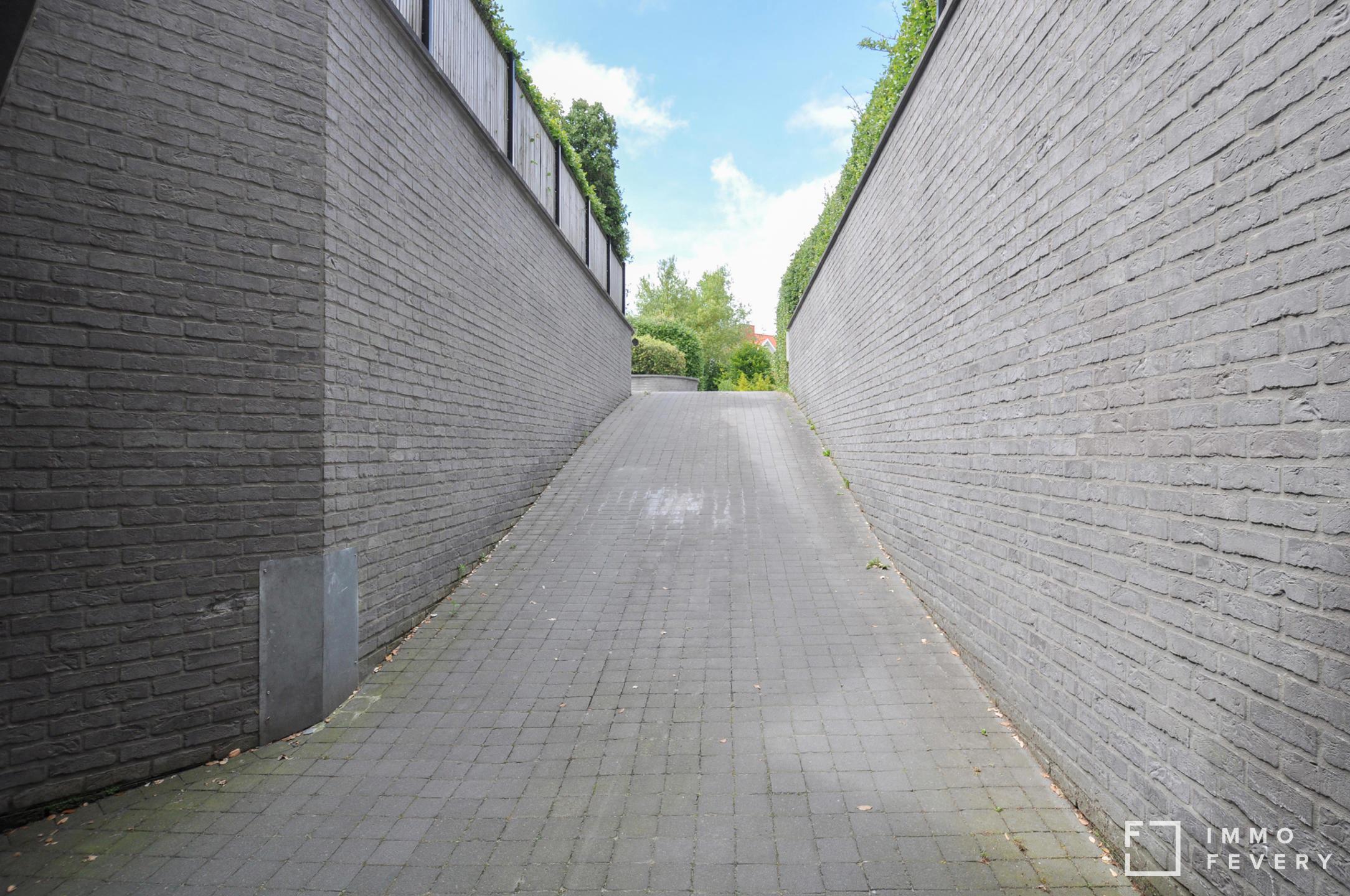 Garage for rent in Knokke-Heist - photo 2