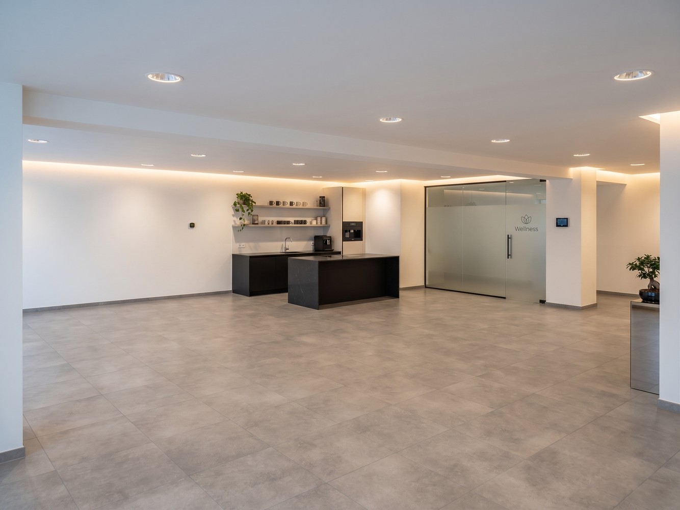 Instapklare, hoogwaardig afgewerkte kantoorruimte (165 m²) met private staanplaats - foto 5