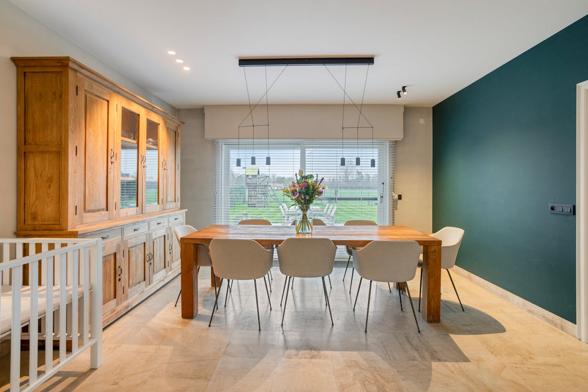 Ruim huis met 5 slaapkamers en 1.100m² grond te Sijsele - foto 5