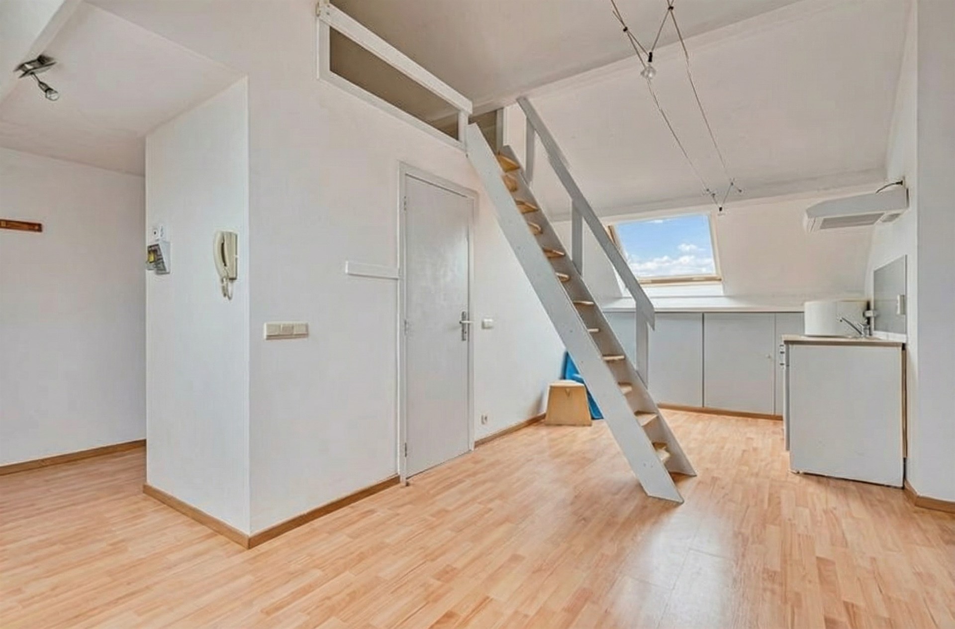 Knusse studio te Aalst  - foto 4