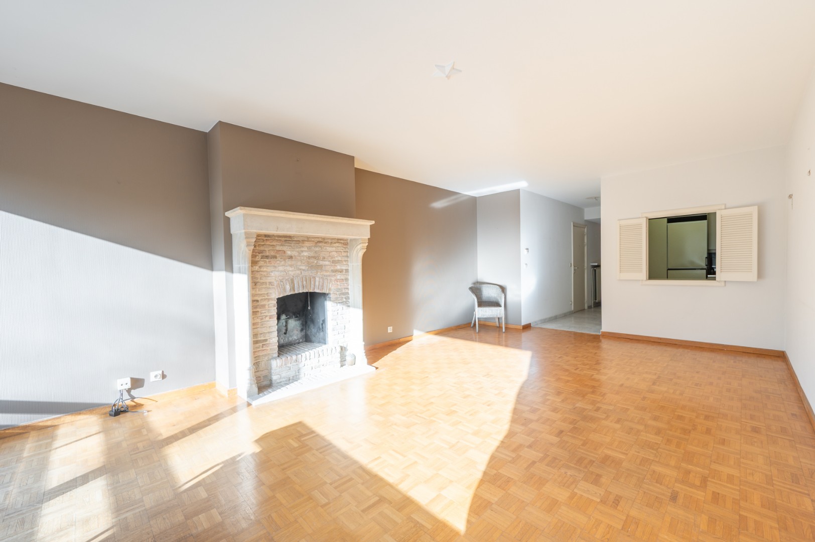 1‑Slaapkamerappartement met open zicht op het Maurice Lippensplein - foto 5