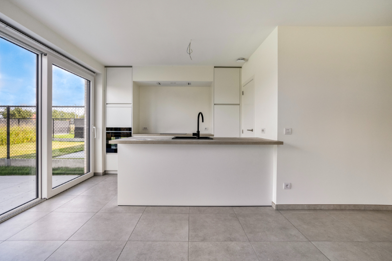 Volledig afgewerkte nieuwbouw woning met 3 slaapkamers - foto 3