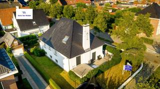 Rustig gelegen villa in een groene wijk van Oudenaarde, op wandelafstand van het centrum.Deze charmante villa ligt in een rustige, groene woonwijk...
