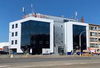 Gerenoveerde open kantoorruimtes te huur op zichtlocatie in het noorden van Antwerpen.Per verdieping✓ Lift✓ Indeling kantoor - overeen te komen✓...